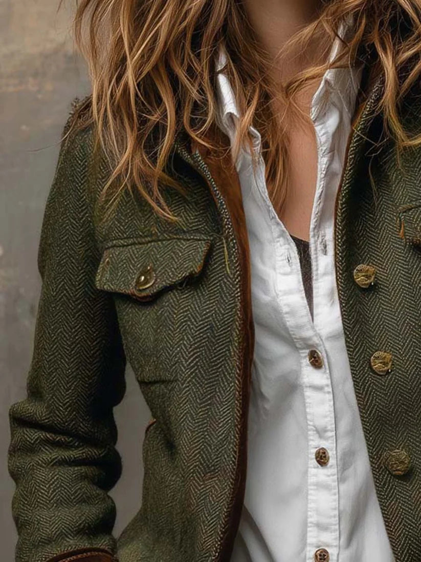 DOLORES | BLAZER DE SARGA CON RIBETE EN CONTRASTE