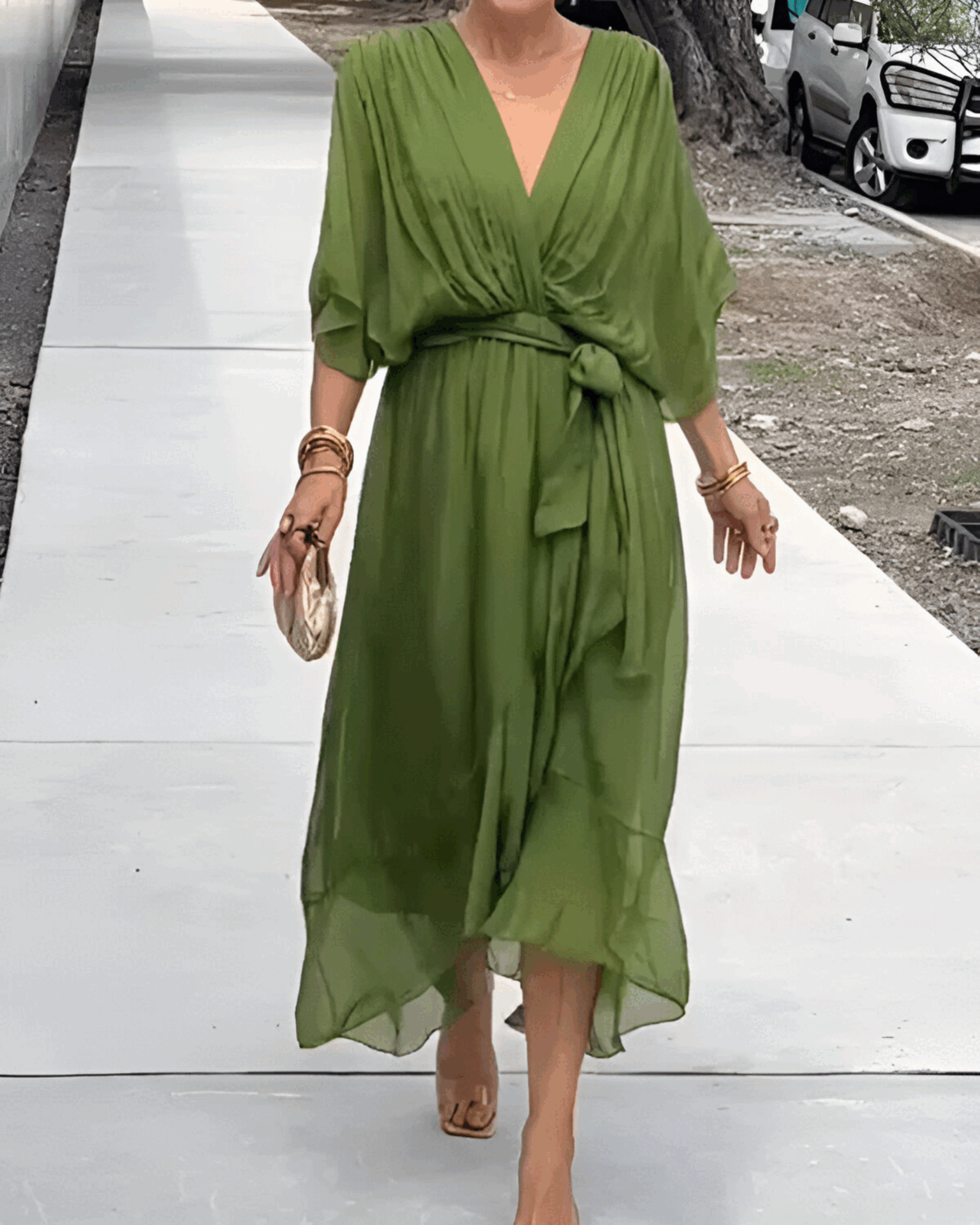 MONICA | VESTIDO DE CHIFFON CON ESCOTE EN V