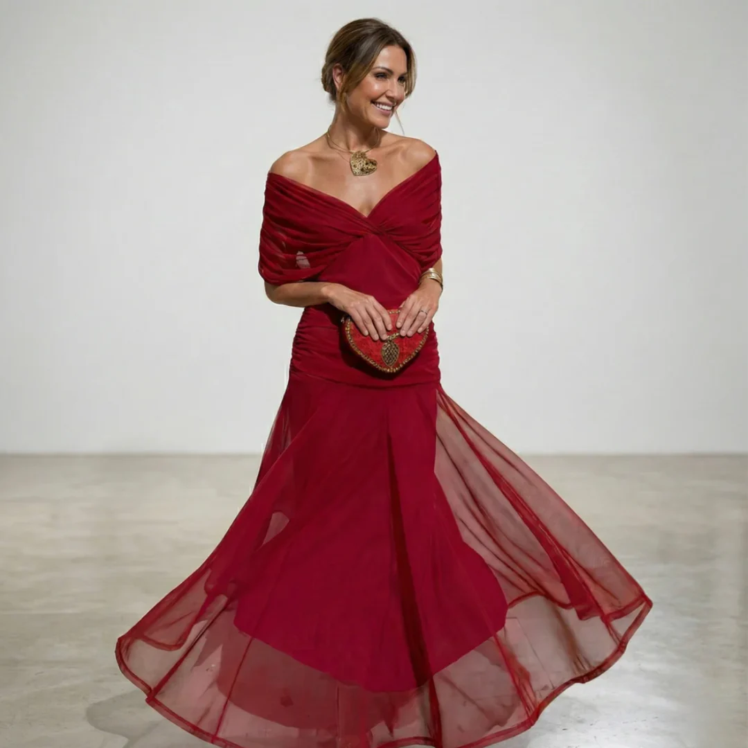 LUISA | ELEGANTE VESTIDO LARGO CON ESCOTE EN V QUE REALZA LA SILUETA
