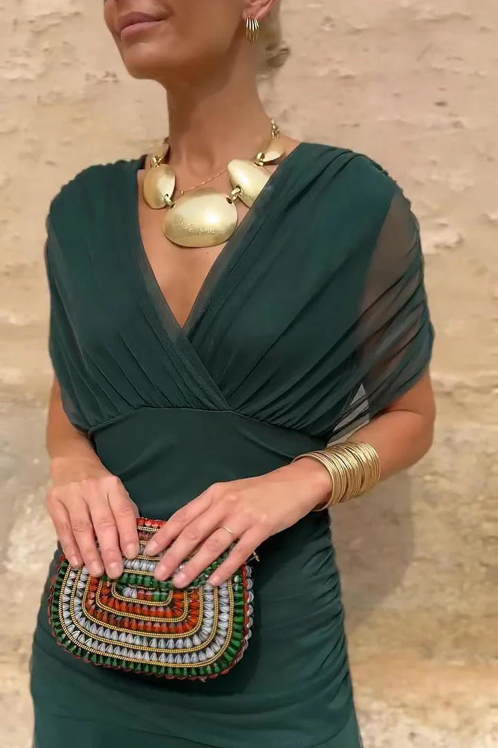 LUISA | ELEGANTE VESTIDO LARGO CON ESCOTE EN V QUE REALZA LA SILUETA