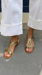LUCIA| SANDALIAS DORADAS SOL DE VERANO