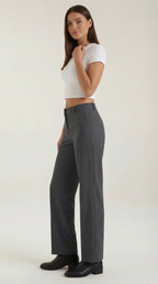 Pantalón Plisado Recto Dorothy
